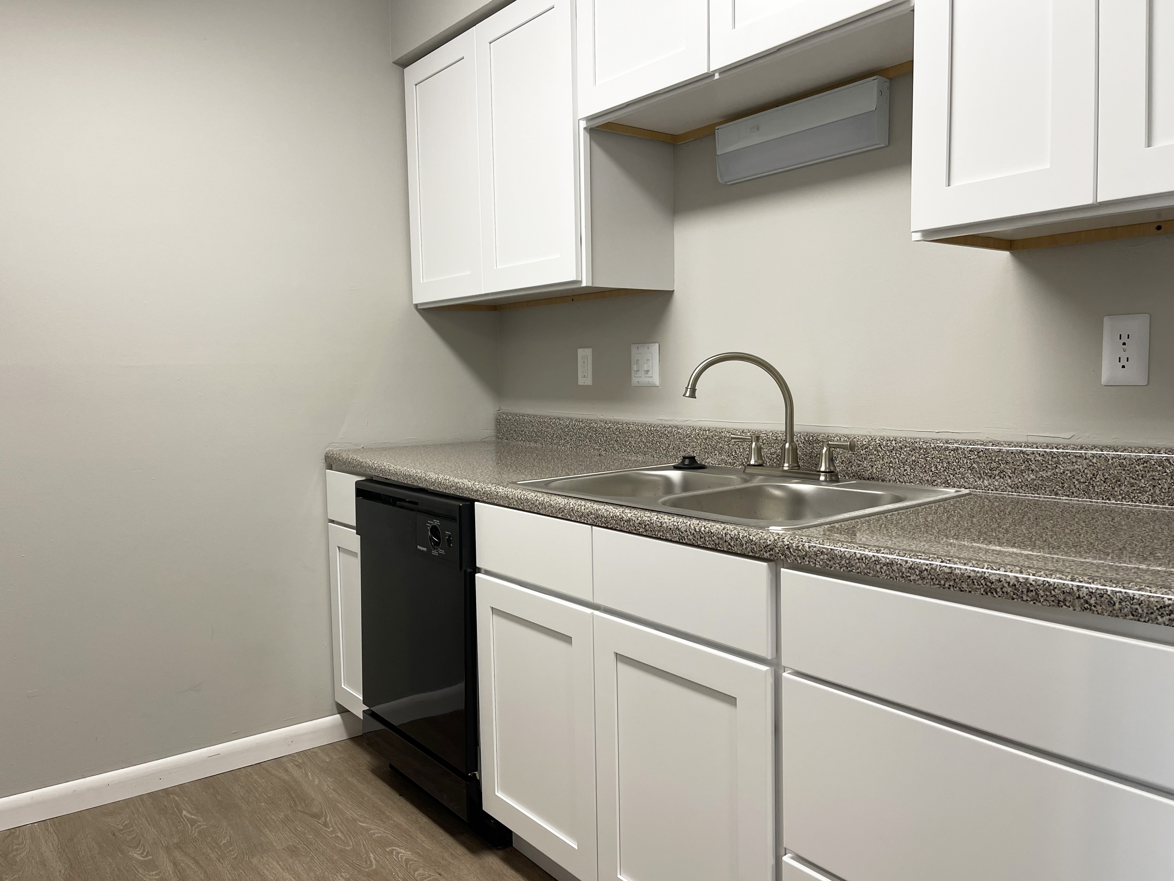 English Village The Multifamily Advisory Group at Cushman & Wakefield